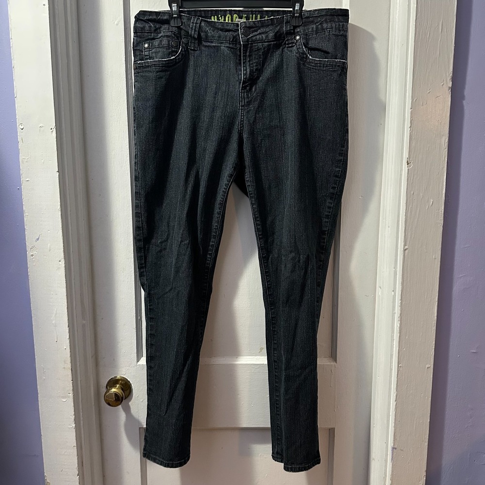 Hydraulic Dark Skinny‎ Jeans in 18W